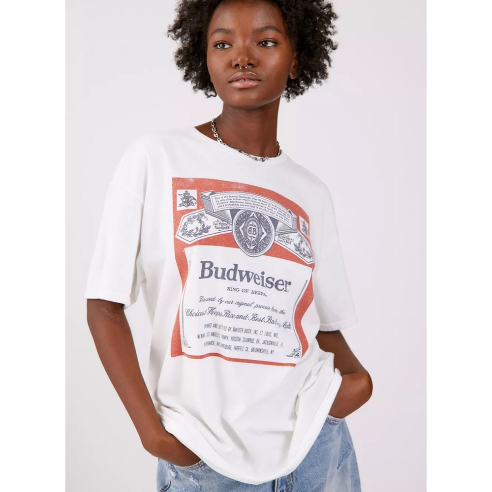 Budweiser Tee